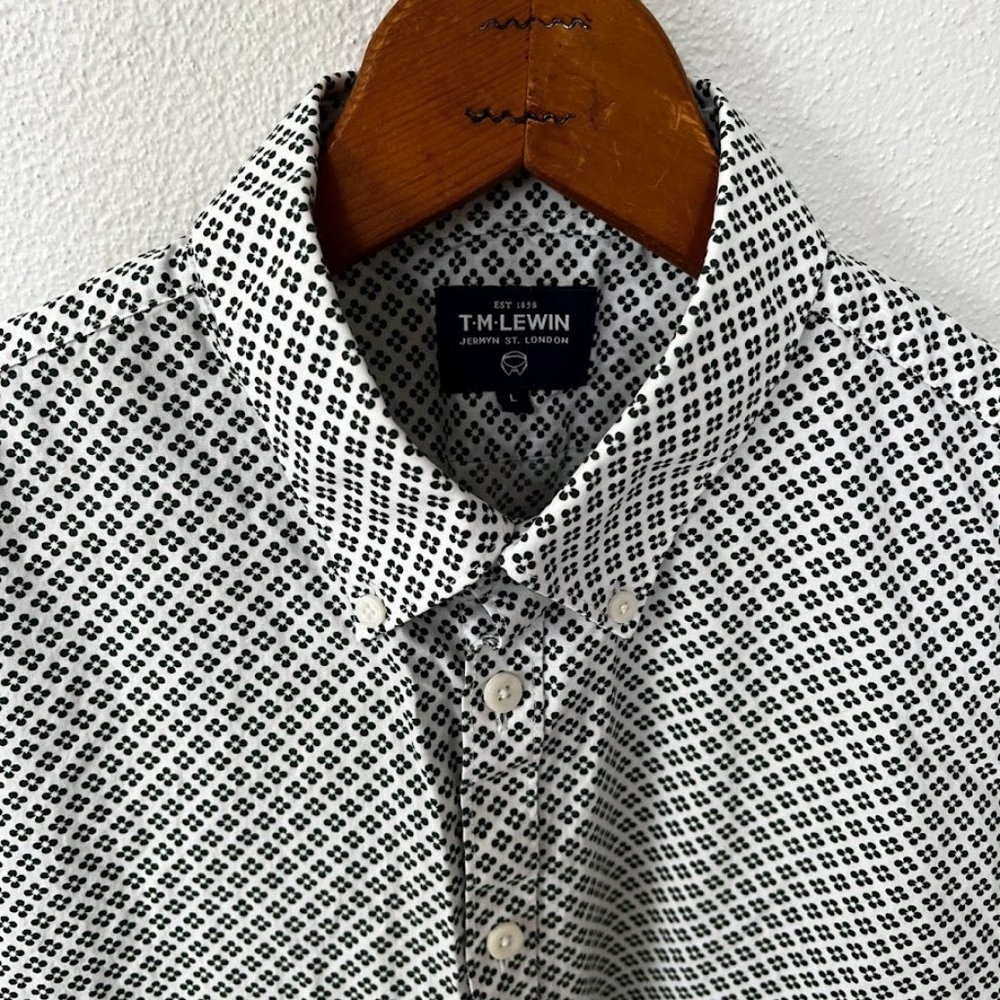 T.M. Lewin - Business Casual Button Down Shirt - Size L